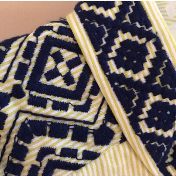 C Wonder Green & White Pinstriped Blouse XS NWT - Picture 9 of 10